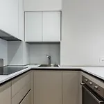 Fifty Eight Center Apartman *